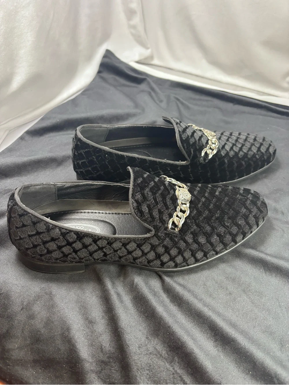 HUGO VITELLI BLACK VELVET EMBELLISHED LOAFERS – MEN’S 9.5